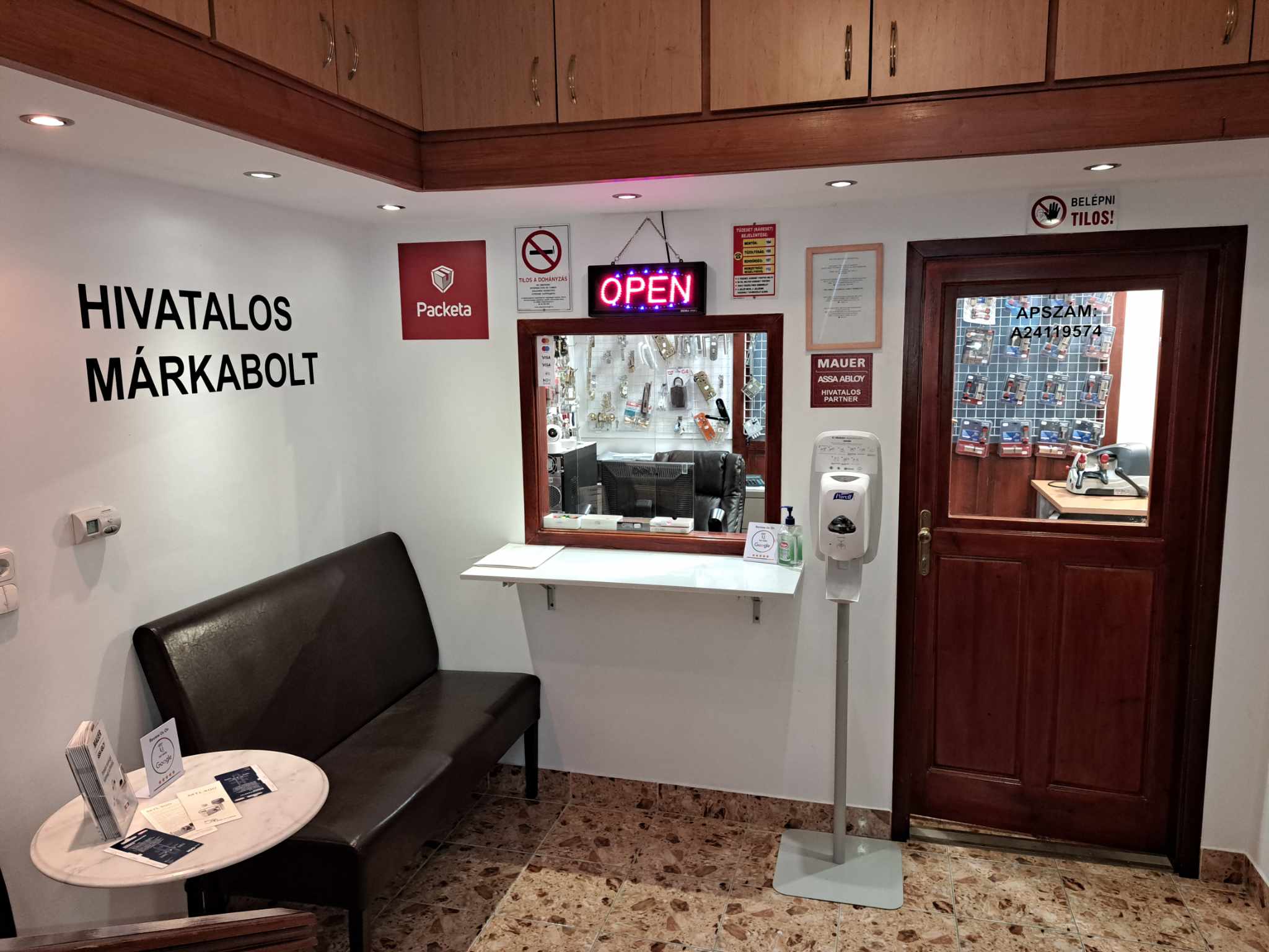 Kulcsmásolás, lakatos